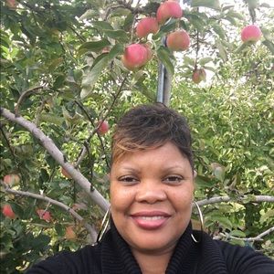 Meet your Posher, April